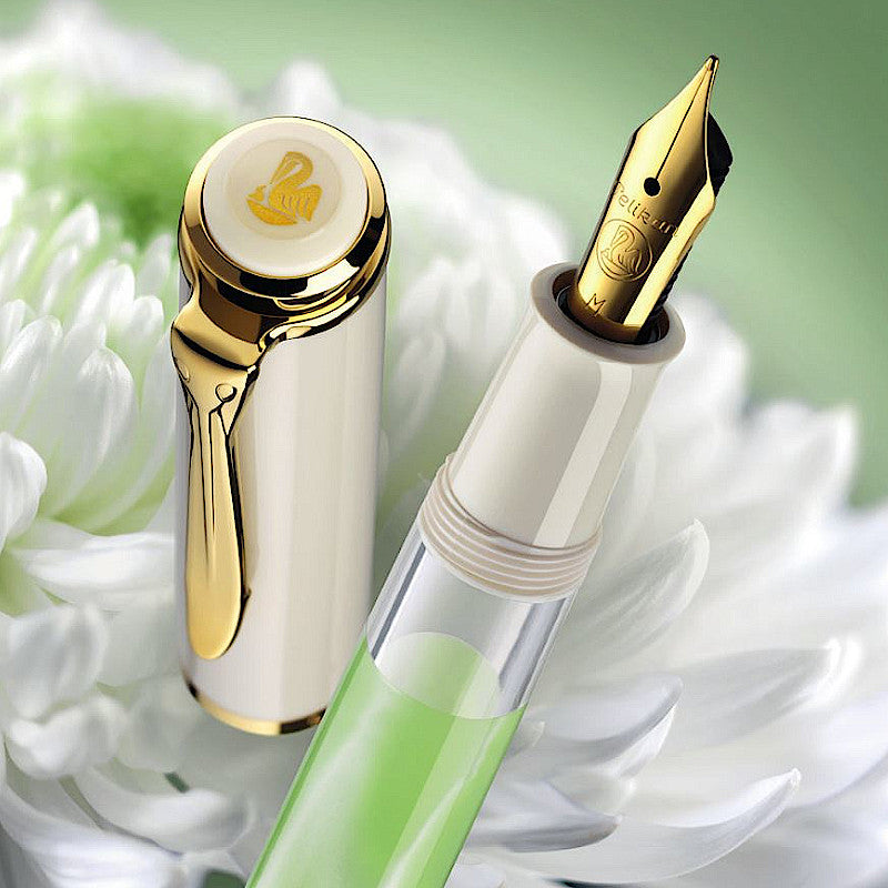 Pelikan Classic M200 Pastel Green - Limited Edition 2020